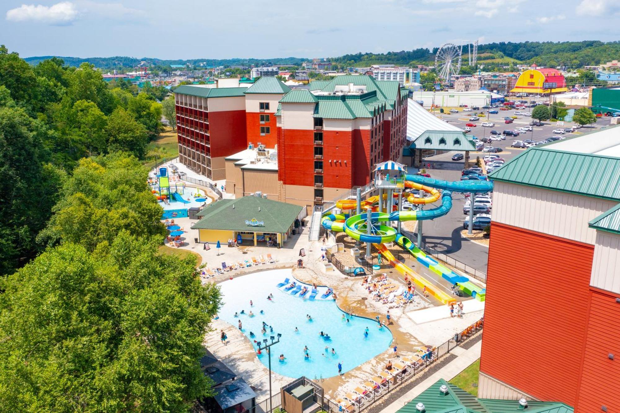 Country Cascades Waterpark Resort Pigeon Forge Bagian luar foto