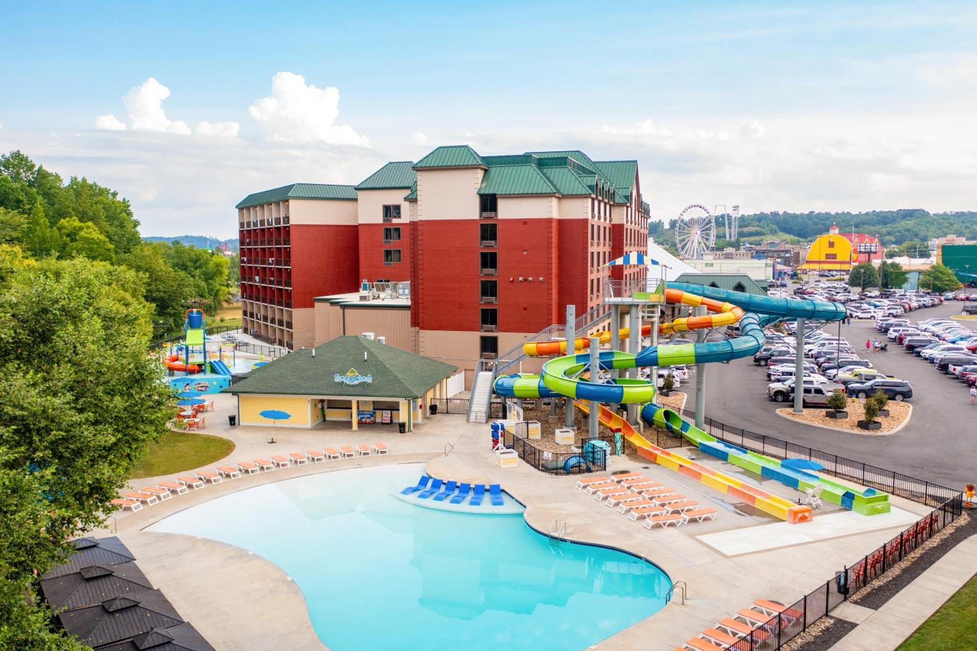 Country Cascades Waterpark Resort Pigeon Forge Bagian luar foto